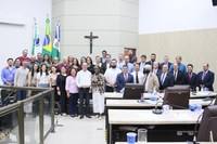 Câmara presta homenagem à Campo Real pelo aumento de vagas do curso de Medicina