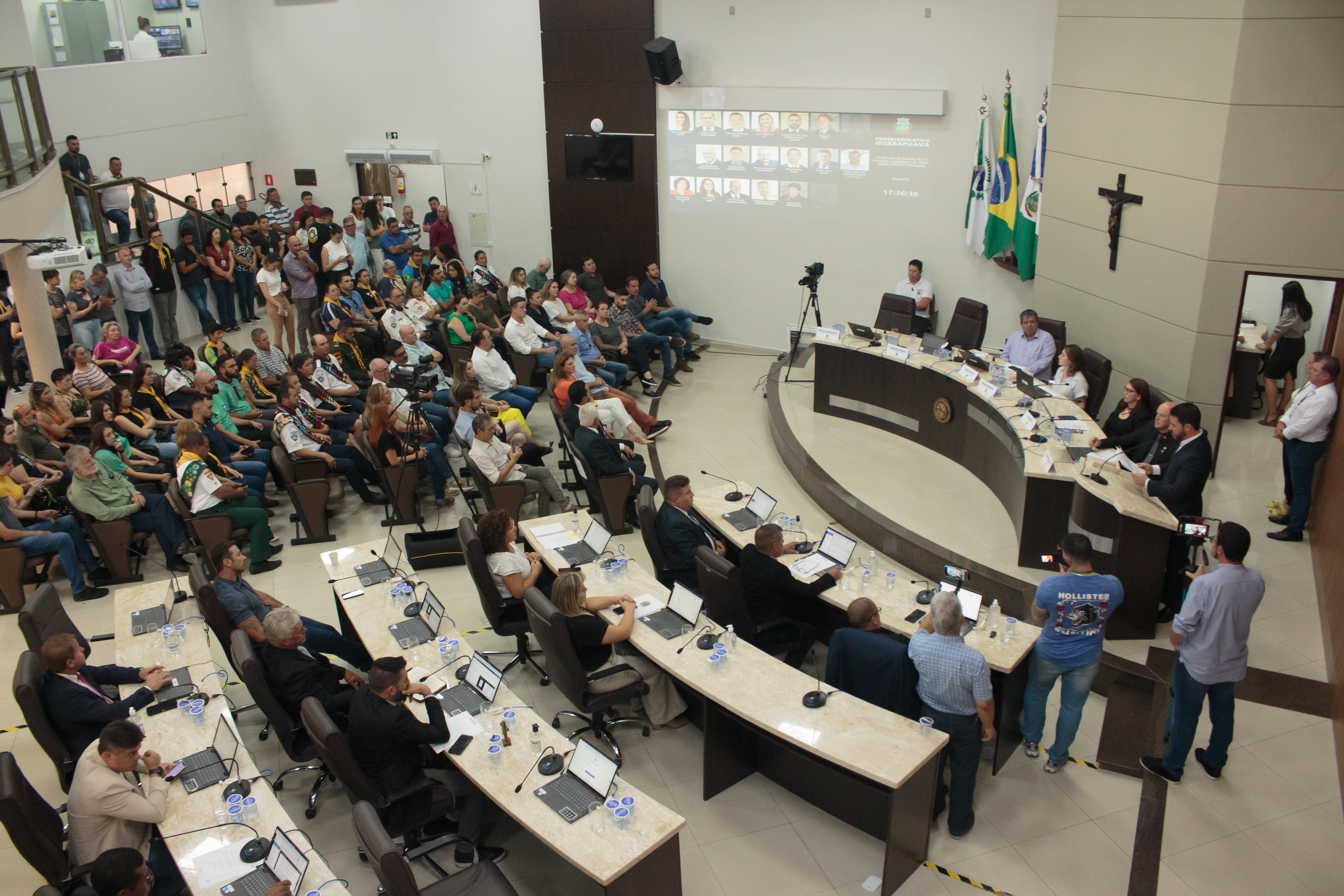 Em tarde especial, Sessão Ordinária abre 1º período legislativo de 2024