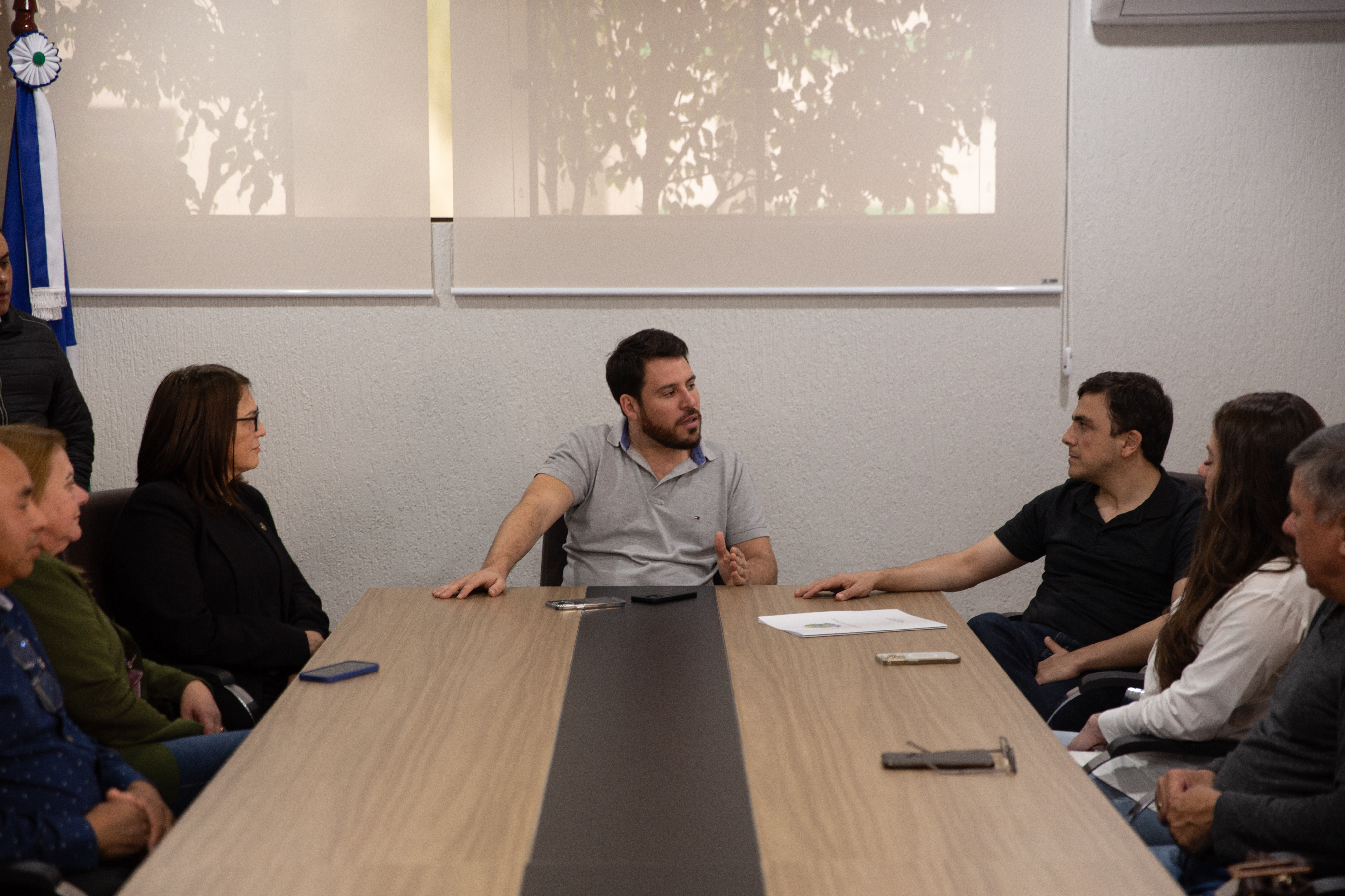 Poder Legislativo recebe a visita do Deputado Federal Aliel Machado