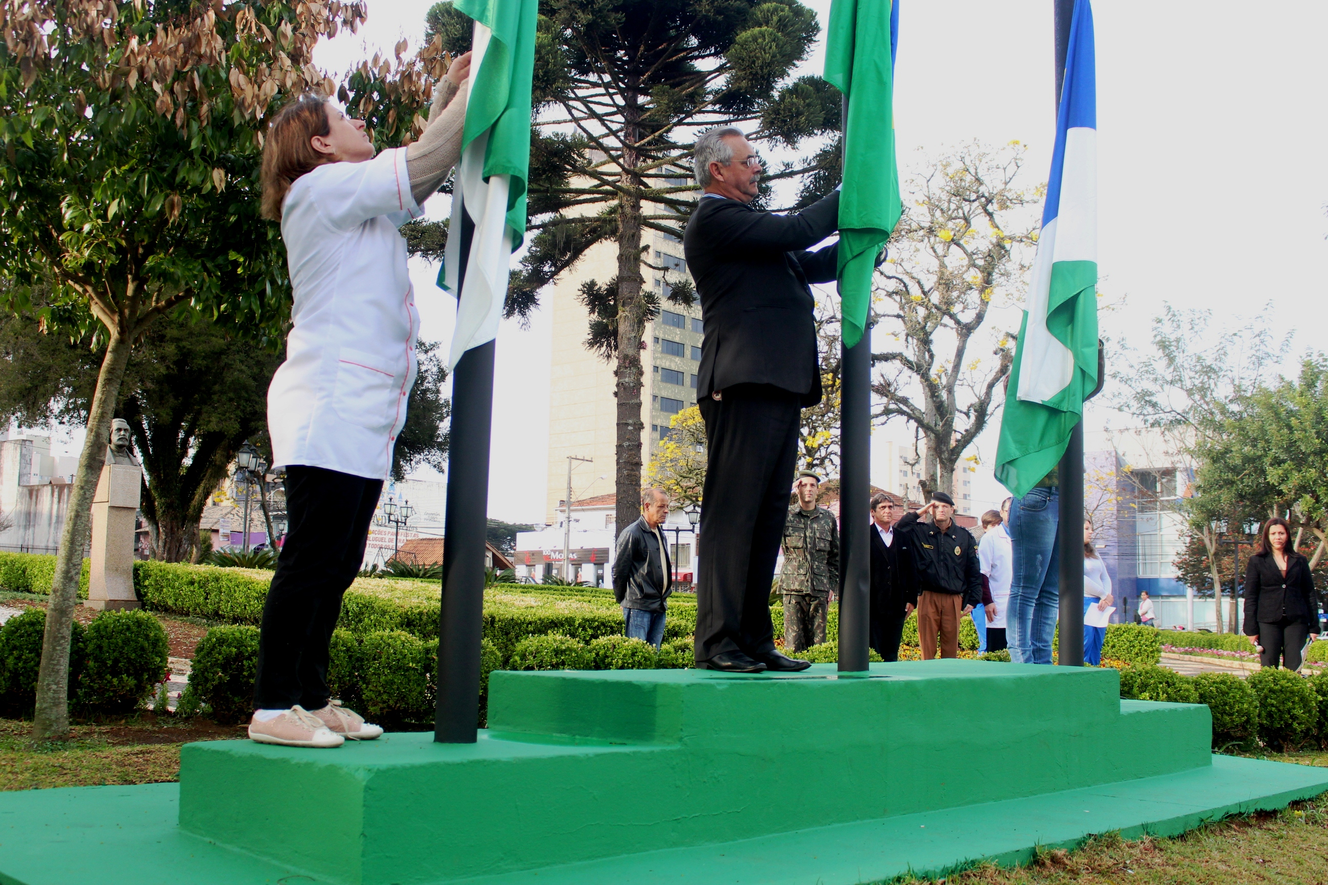 Presidente da Câmara participa da semana cívica guarapuavana