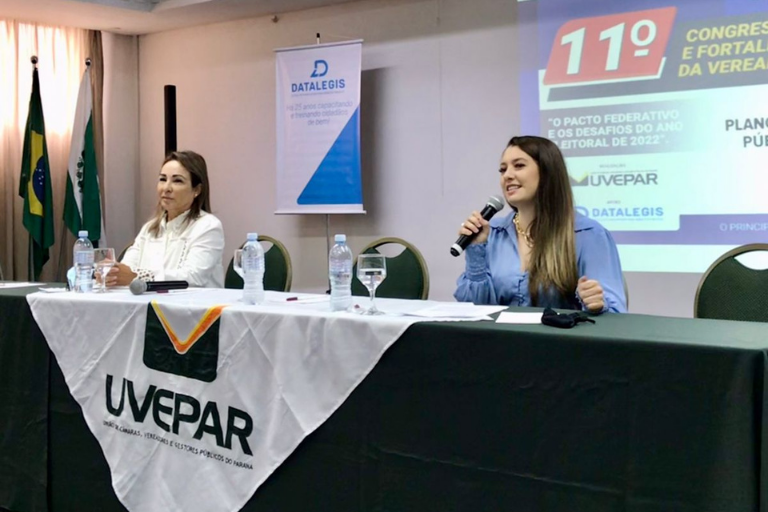 Procuradora da Mulher apresenta ações em Congresso paranaense de Vereança