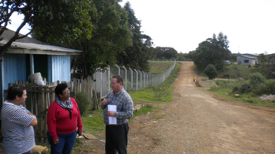 Vereadora visita Santana e vistoria necessidades emergenciais do bairro